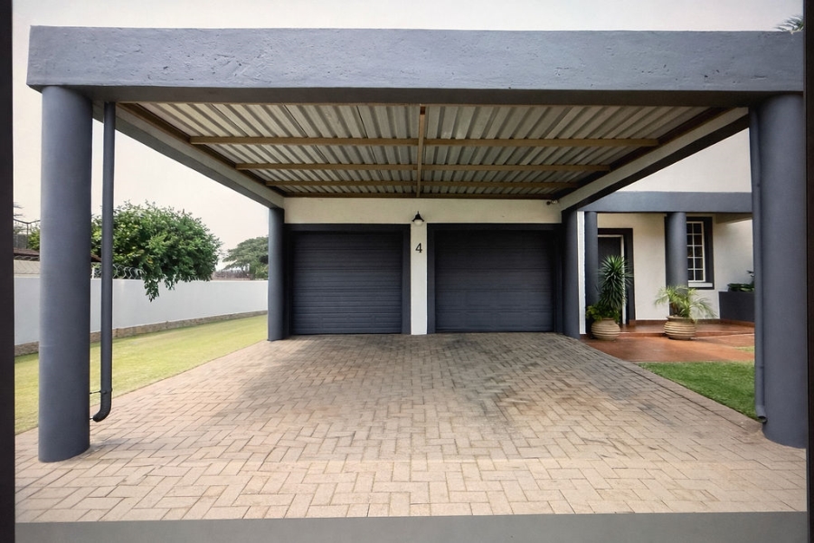 3 Bedroom Property for Sale in Safari Gardens North West